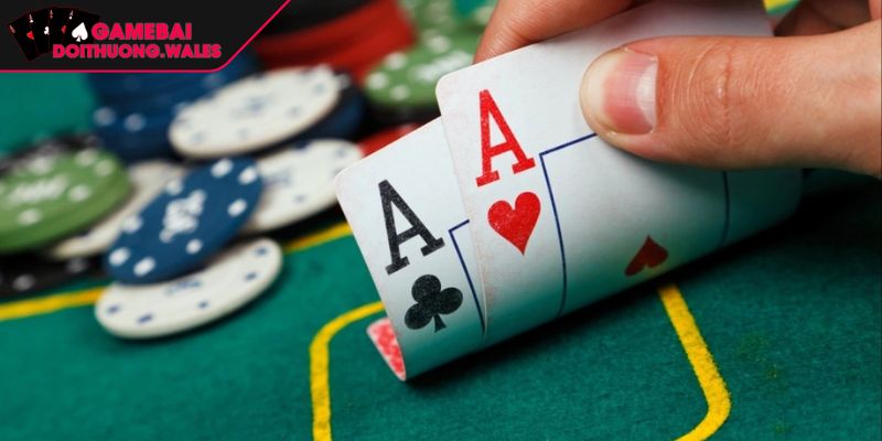 Hai đôi là dãy khá yếu theo thứ tự Poker